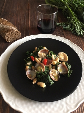 Fagioli cannellini con cavolo riccio e vongole Primi a base di pesce